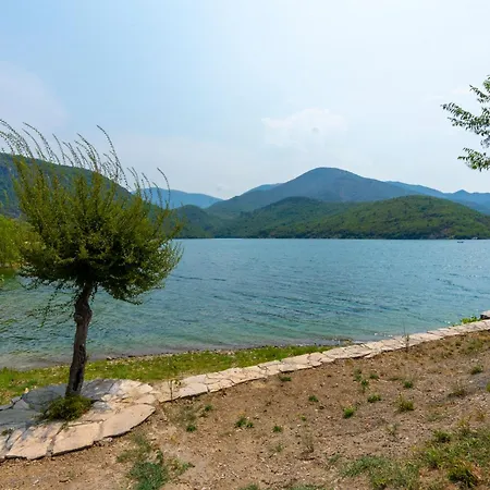 Ujevara E Drinit - Bishaj 펜션 Shkodër