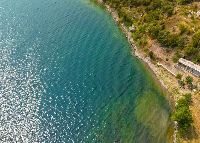 Ujevara E Drinit - Bishaj Casa de Férias Shkodër