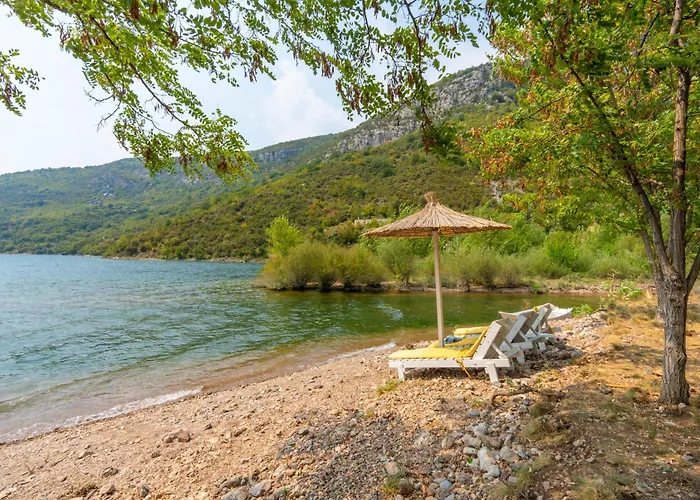 Ujevara E Drinit - Bishaj