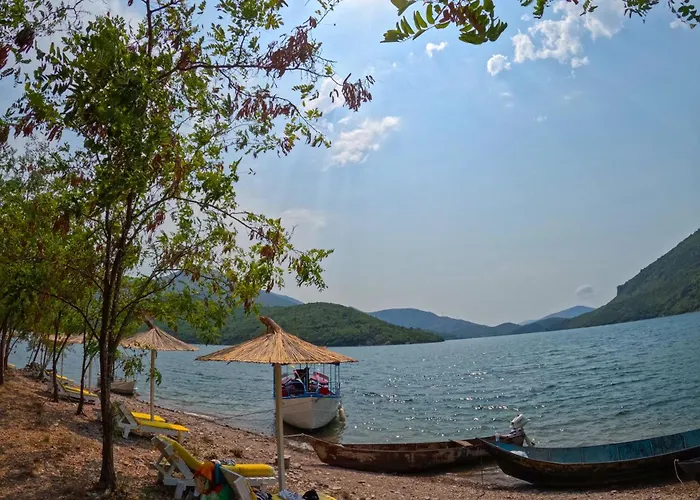 Ujevara E Drinit - Bishaj 度假居 *