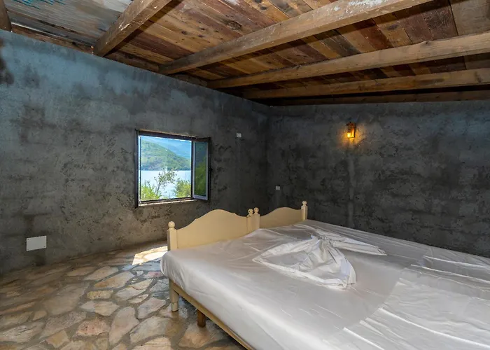 Ujevara E Drinit - Bishaj Casa de Férias