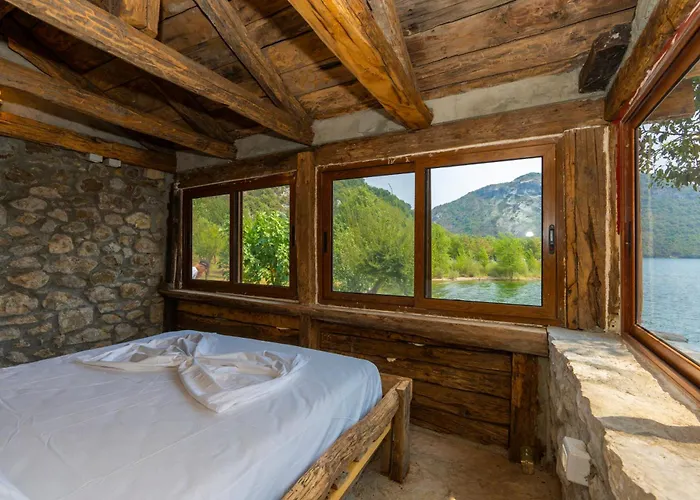 Ujevara E Drinit - Bishaj Casa de Férias Shkodër